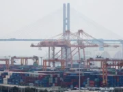 Южнокорейские переговорщики посетили США для разрешения вопросов в торговых переговорах